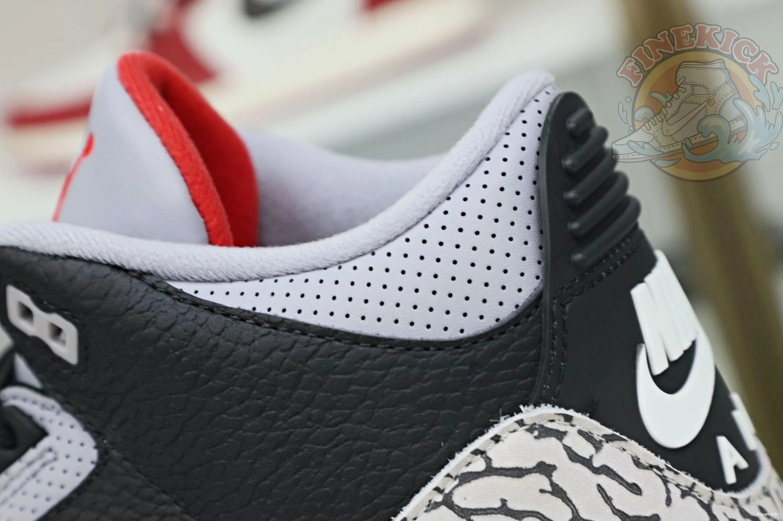 2018（854262-001）  Jordan retro 3 Jordan Air blackcement 0820